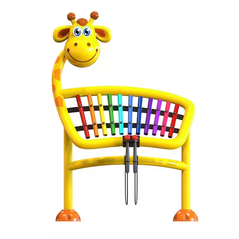 Giraffe na hugis instrumento ng percussion