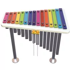 Malaking panlabas na xylophone
